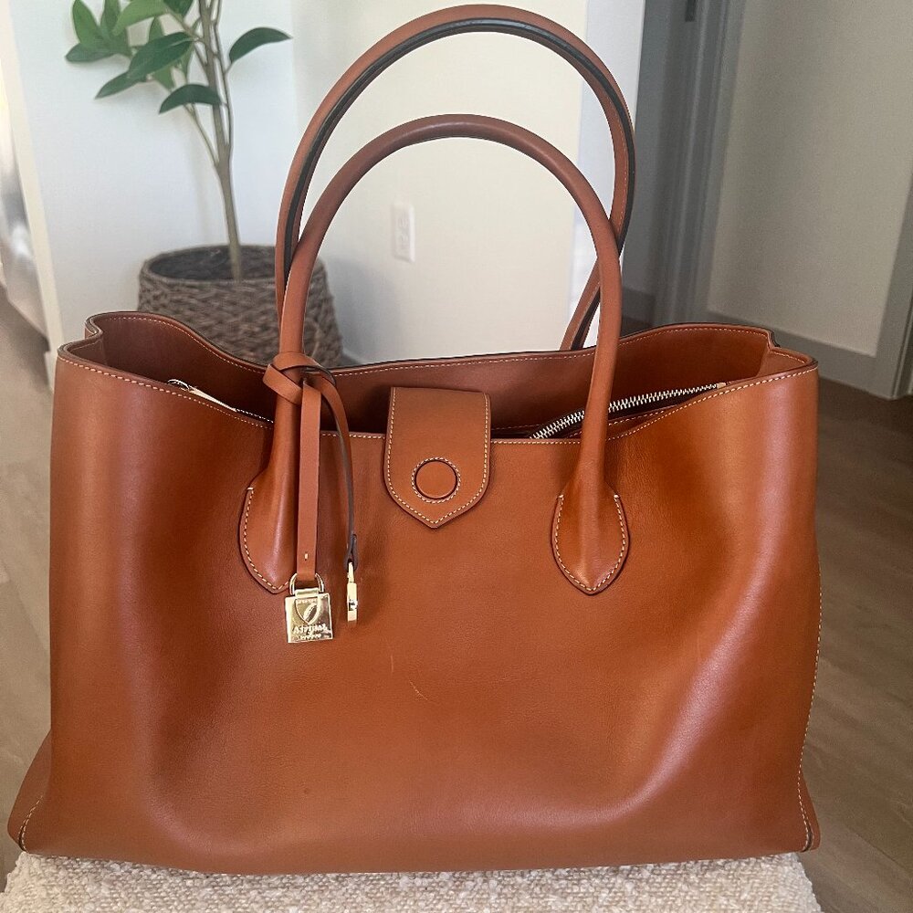 Leather Tote Handbag in Cognac Brown
